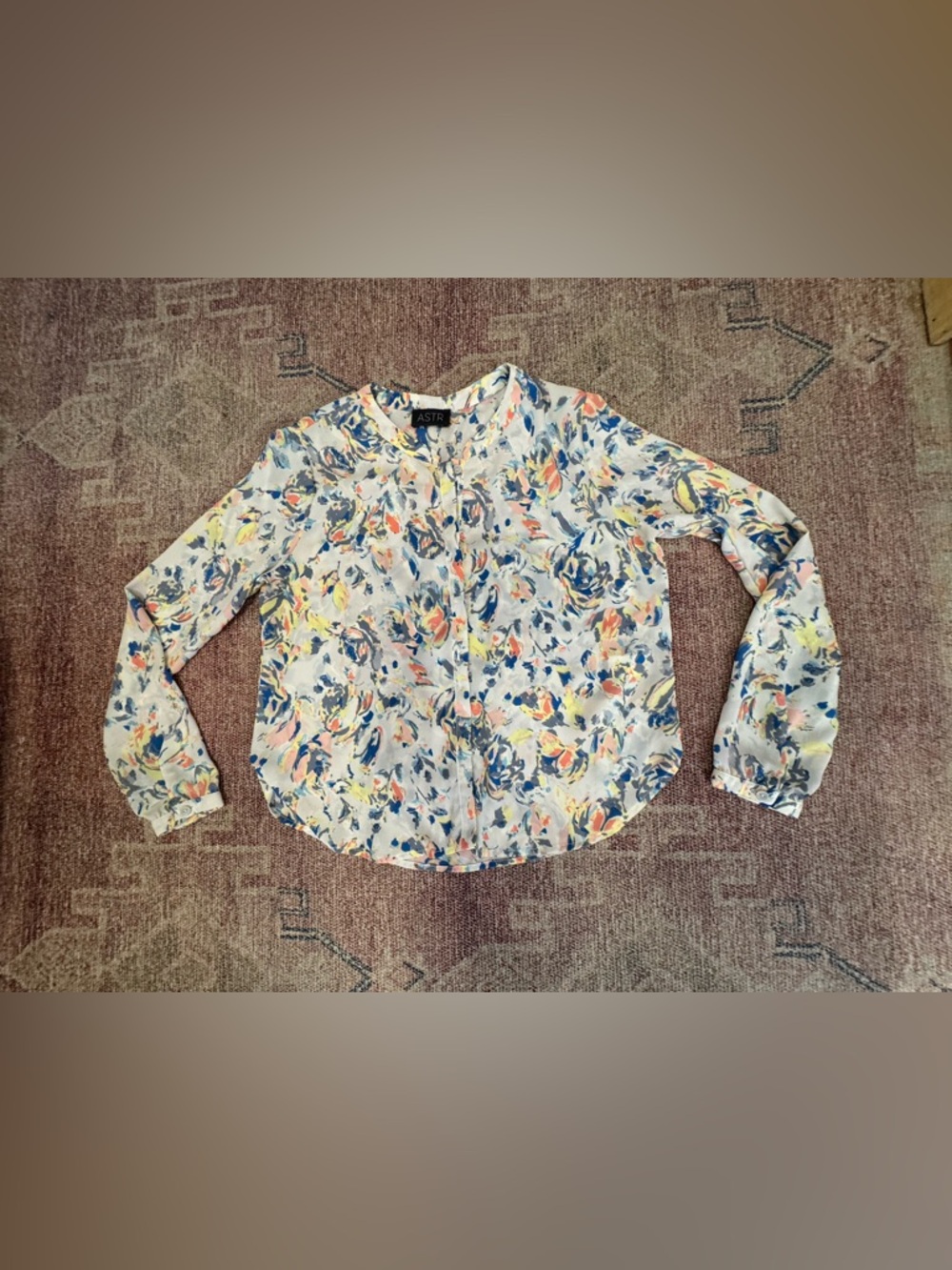 ASTR the label abstract floral pastel print flowy top medium